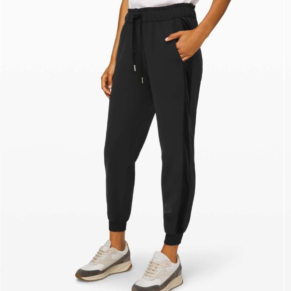 Lululemon On the Fly Jogger Velvet Trim Black / Black Special Edition size 8 - Picture 1 of 9